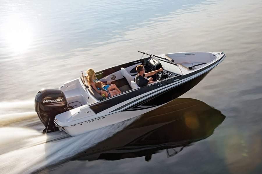 Glastron GT 180 - 115 HP - Muskoka Boat Rentals