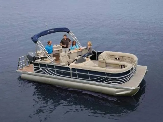 pontoon boat rentals in Lake Ontario