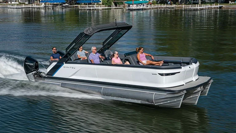Tritoon Boat Rentals in Lake Simcoe